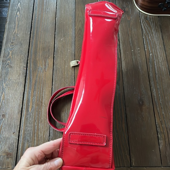 Liz Claiborne large red vinyl satchel handbag - Picture 17 of 17